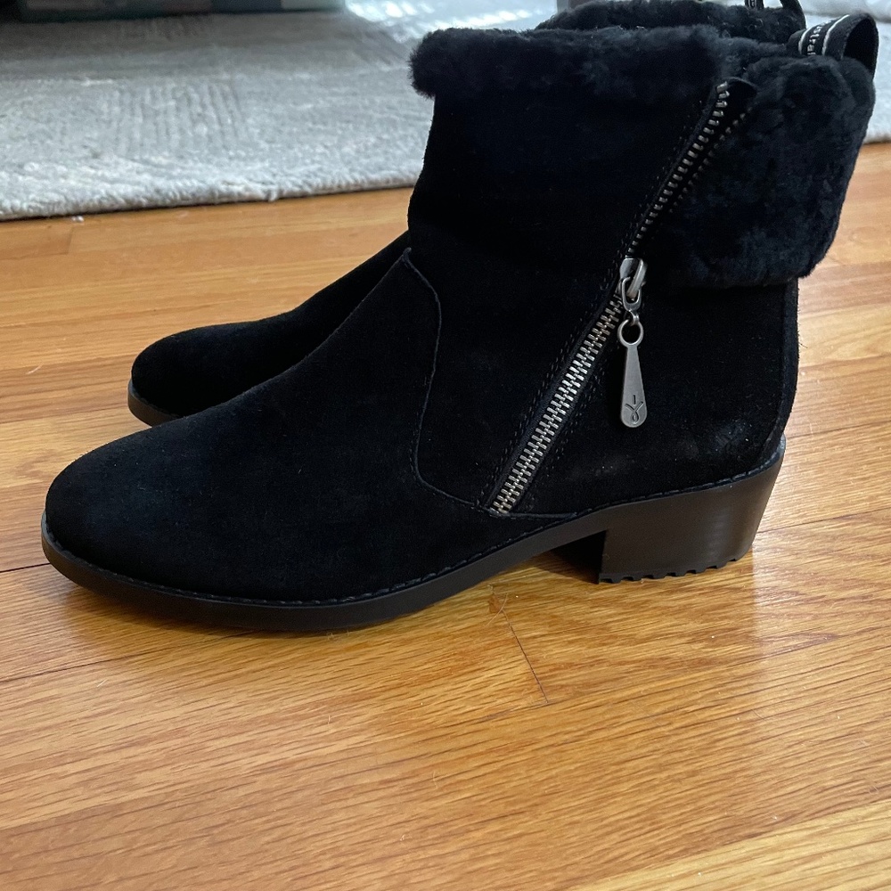 Emu Australia (NWT) ankle boots